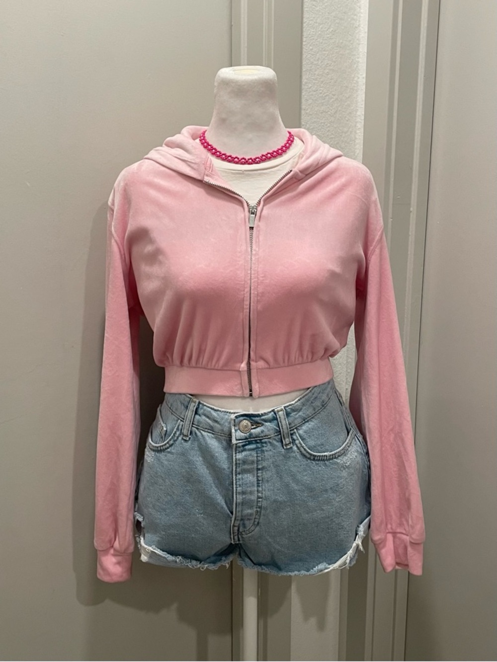 H&M Divided Pink Velour Cropped Zip-Up Hoodie - S